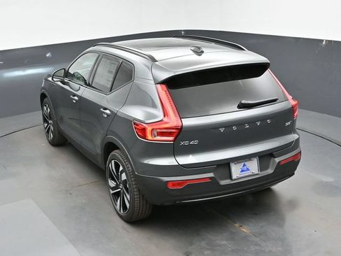 New 2026 Volvo XC40 B5 Plus w/ Climate Package AWD/4WD image 48