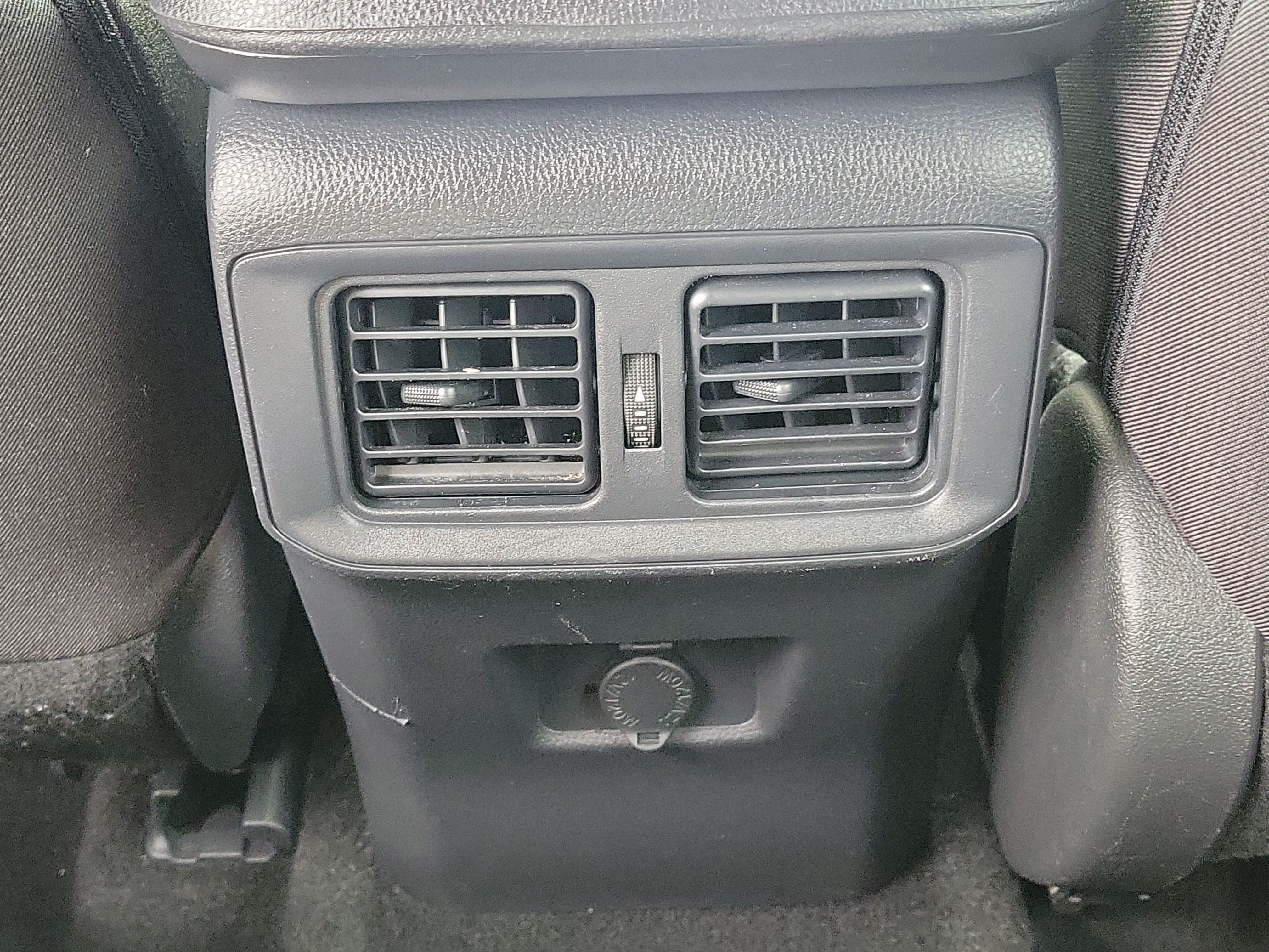 Used 2025 Toyota RAV4 LE AWD/4WD image 12