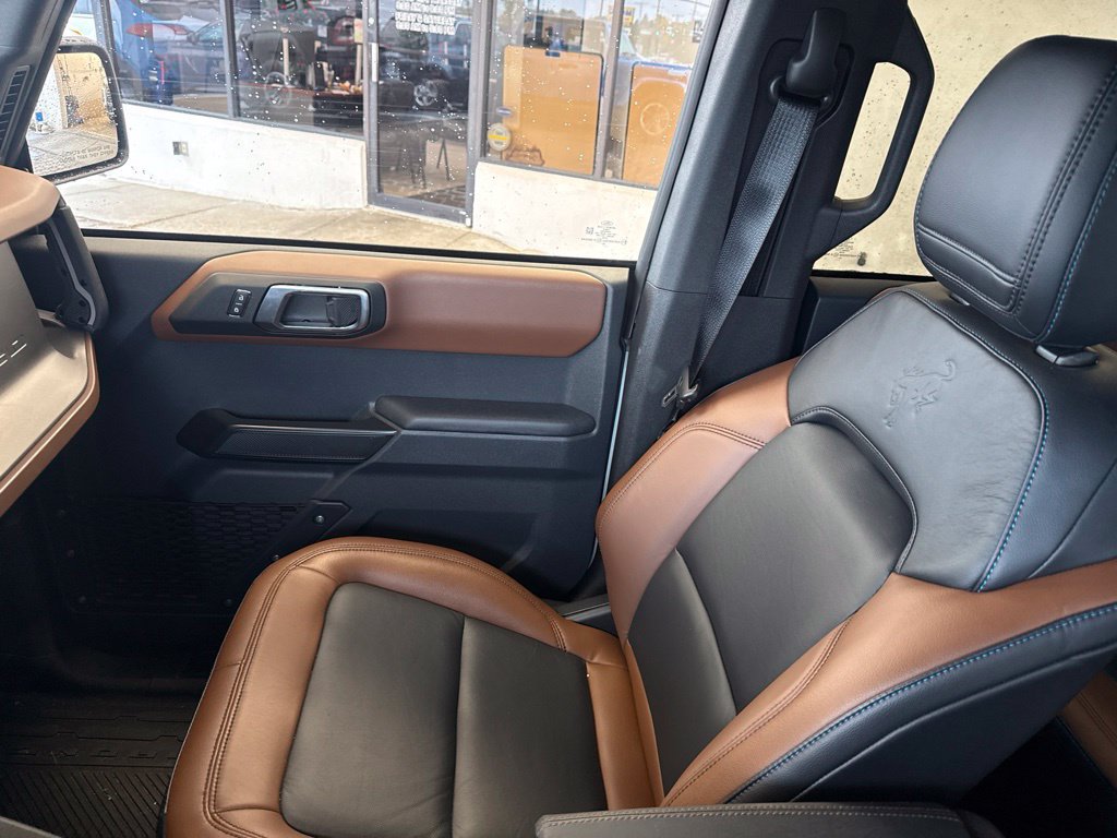 Used 2024 Ford Bronco Outer Banks AWD/4WD image 23