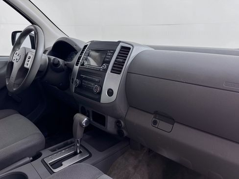 Used 2018 Nissan Frontier S image 28