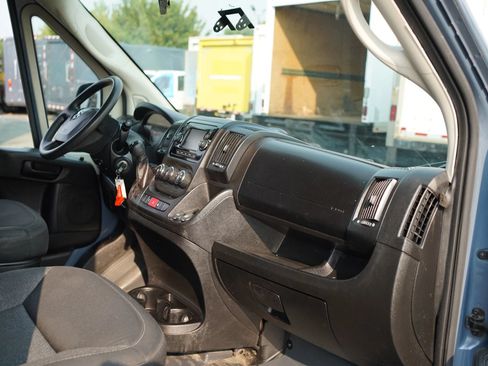Used 2020 RAM ProMaster 3500 FWD image 2