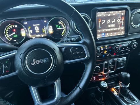 Used 2023 Jeep Wrangler Unlimited Rubicon 4xe w/ Dual Top Group image 31