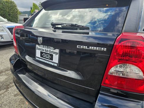 Used 2011 Dodge Caliber Mainstreet FWD image 17