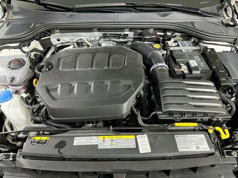 Used 2023 Volkswagen Golf R AWD/4WD image 35