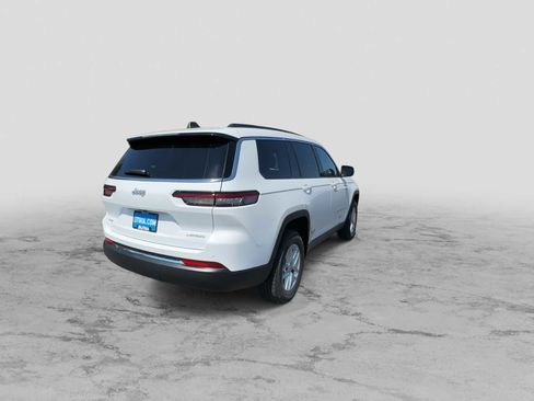 Used 2025 Jeep Grand Cherokee L Laredo w/ Luxury Tech Group I image 8