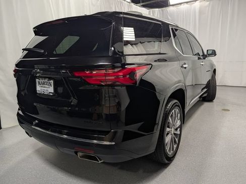 Used 2023 Chevrolet Traverse Premier AWD/4WD image 3
