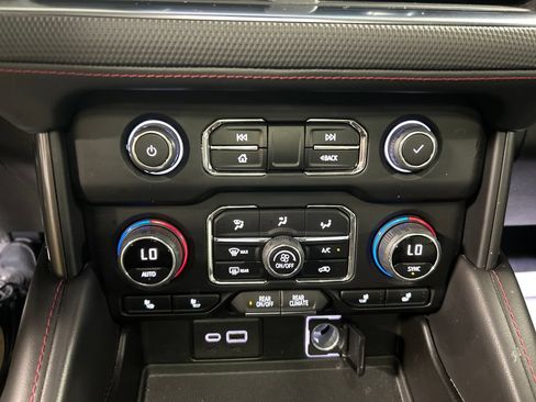 Used 2021 Chevrolet Tahoe RST AWD/4WD image 19