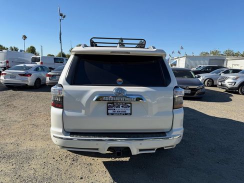 Used 2018 Toyota 4Runner Limited AWD/4WD image 4