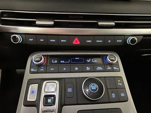Used 2025 Hyundai Palisade SEL FWD image 22