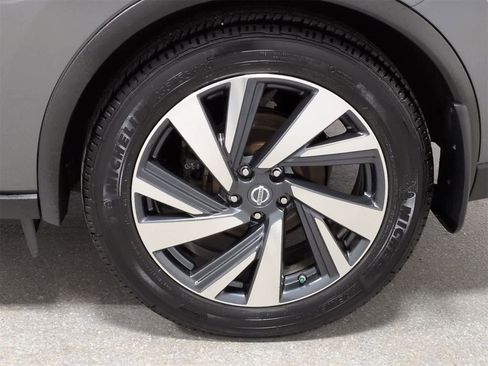 Used 2017 Nissan Murano Platinum image 15