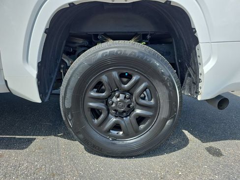 Used 2023 Toyota Tundra SR AWD/4WD image 34