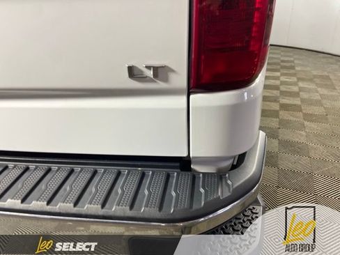 Used 2023 Chevrolet Silverado 1500 LT AWD/4WD image 11