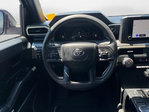 Used 2025 Toyota Tacoma SR5 RWD image 13