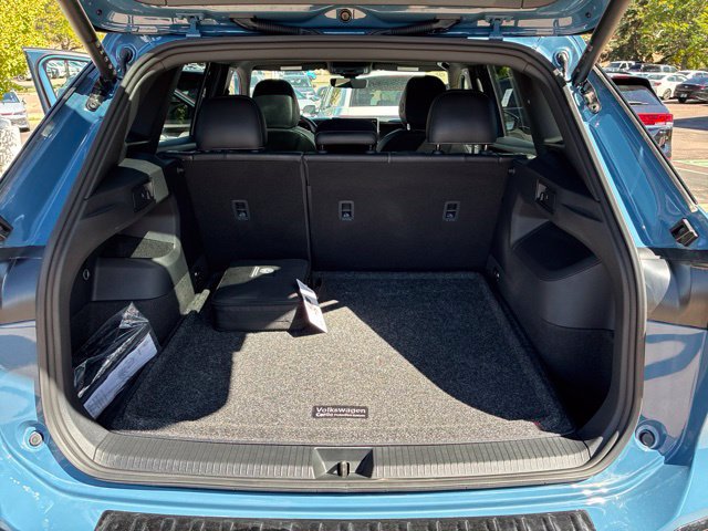Certified 2026 Volkswagen Tiguan SE R-Line AWD/4WD image 7
