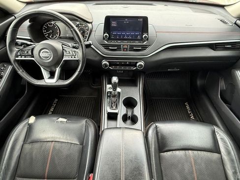 Used 2019 Nissan Altima 2.5 SR FWD image 16