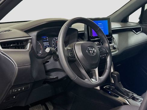 Used 2024 Toyota Corolla Cross AWD Hybrid image 7