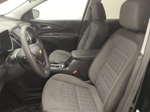 Used 2022 Chevrolet Equinox LT FWD image 17