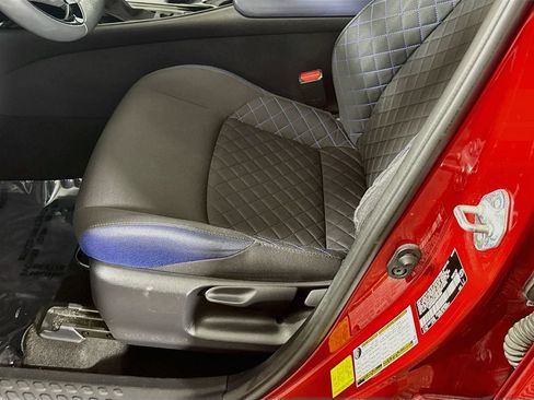 Certified 2021 Toyota C-HR XLE FWD image 22