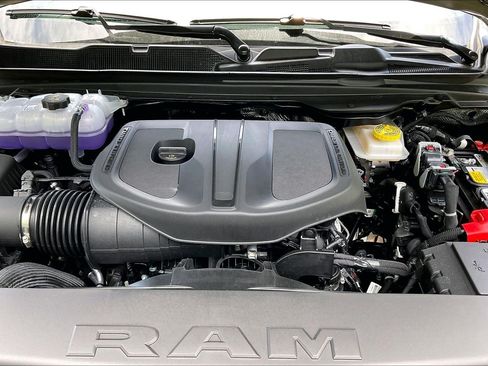 New 2026 RAM 1500 Big Horn AWD/4WD image 11