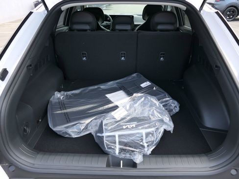 New 2025 Kia EV6 Light w/ Light LR Technology Package image 21