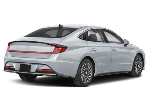 Used 2023 Hyundai Sonata SEL FWD image 2