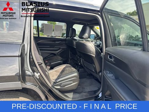 Used 2023 Jeep Grand Cherokee L Laredo AWD/4WD image 24