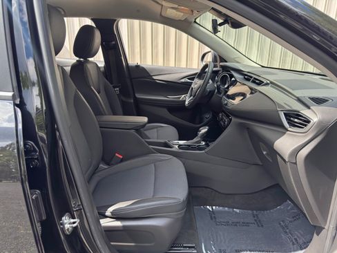 Used 2022 Buick Encore GX Select w/ Sport Touring Package FWD image 14