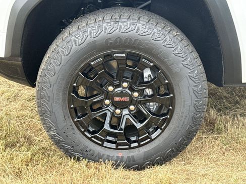 New 2026 GMC Canyon Elevation w/ Convenience Package AWD/4WD image 14