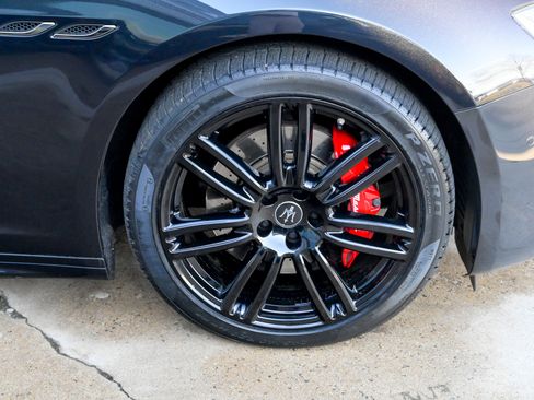 Certified 2022 Maserati Ghibli Modena Q4 image 12