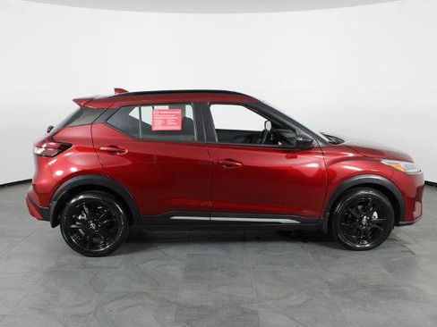 Certified 2024 Nissan Kicks SR FWD image 12
