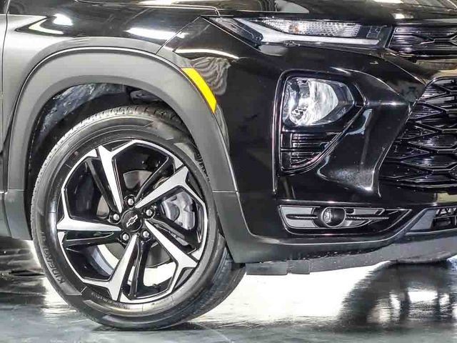 Used 2023 Chevrolet TrailBlazer RS w/ Convenience Package FWD image 4