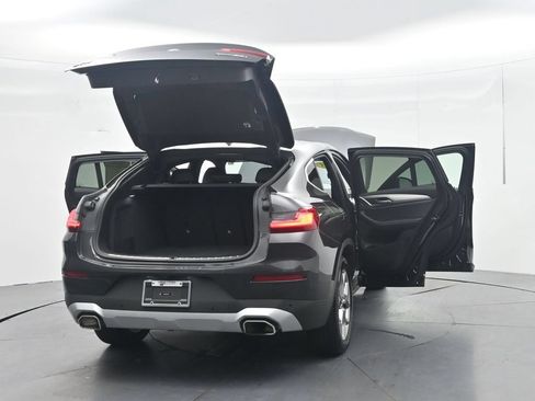 Used 2025 BMW X4 xDrive30i AWD/4WD image 51