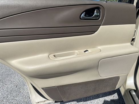 Used 1999 Lincoln Continental image 22