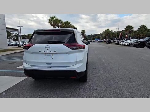 New 2026 Nissan Rogue SV image 33