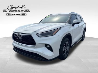 Used 2021 Toyota Highlander XLE