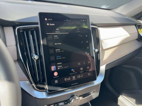 New 2026 Volvo XC90 B6 Plus w/ Protection Package Premier image 23