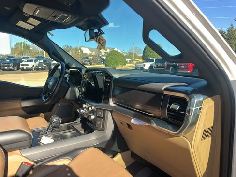 Used 2021 Ford F150 Lariat w/ Equipment Group 502A High image 11