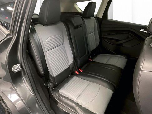 Used 2017 Ford Escape Titanium image 18