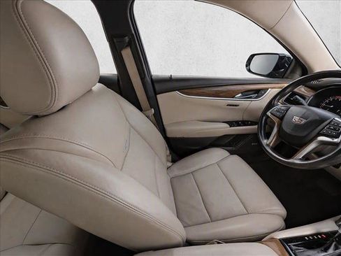 Used 2018 Cadillac XTS Luxury FWD image 15