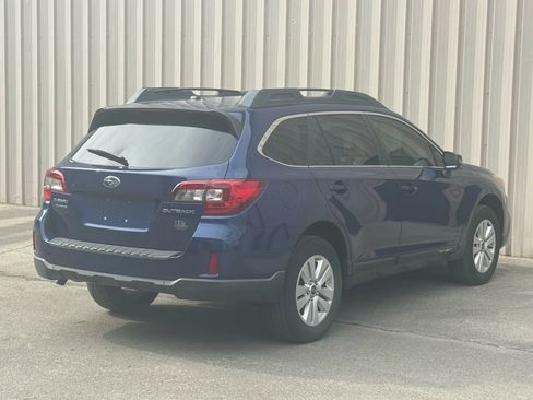 Used 2015 Subaru Outback 2.5i Premium image 7