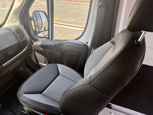 Used 2026 RAM ProMaster 2500 w/ Convenience Group FWD image 29
