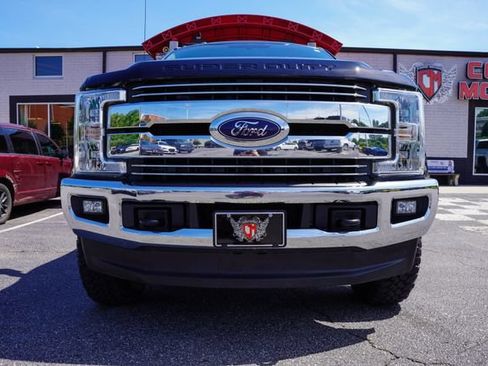 Used 2018 Ford F250 Lariat w/ Lariat Value Package AWD/4WD image 36