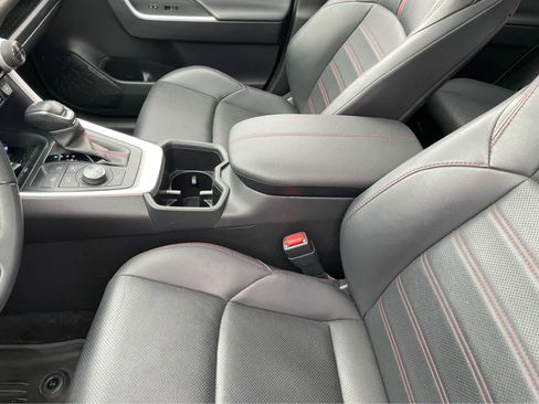 Used 2023 Toyota RAV4 XSE w/ Premium Package image 30