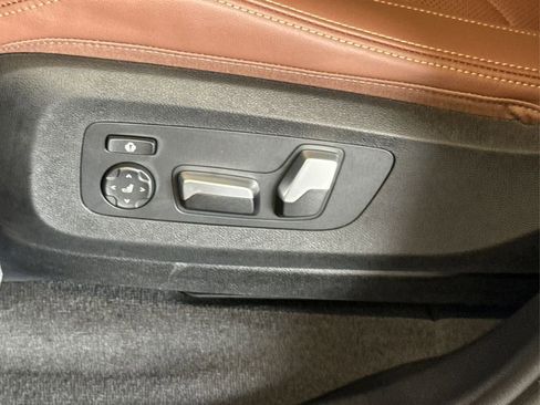 New 2026 BMW X5 xDrive50e w/ M Sport Package AWD/4WD image 25