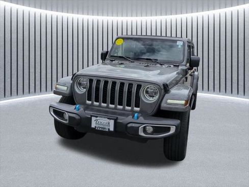 Certified 2022 Jeep Wrangler Unlimited Sahara w/ Cold Weather Group AWD/4WD image 18