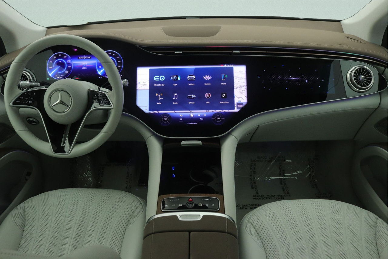 Used 2023 Mercedes-Benz EQS 580 4MATIC SUV image 7