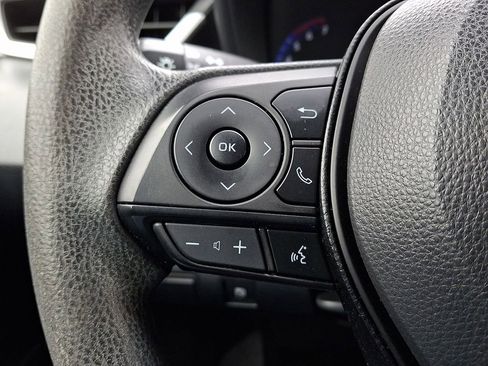 Used 2020 Toyota Corolla LE image 17