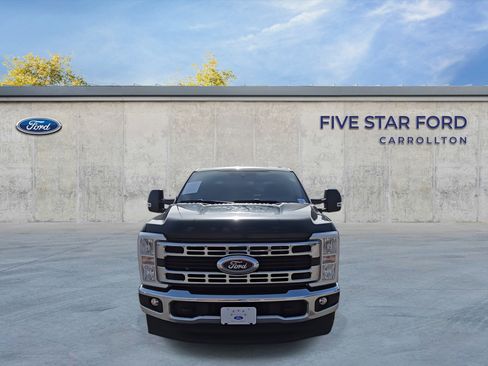 Used 2025 Ford F250 XLT image 3