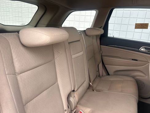 Used 2021 Jeep Grand Cherokee Laredo image 27