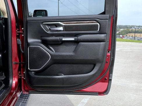 Used 2019 RAM 1500 Laramie image 18